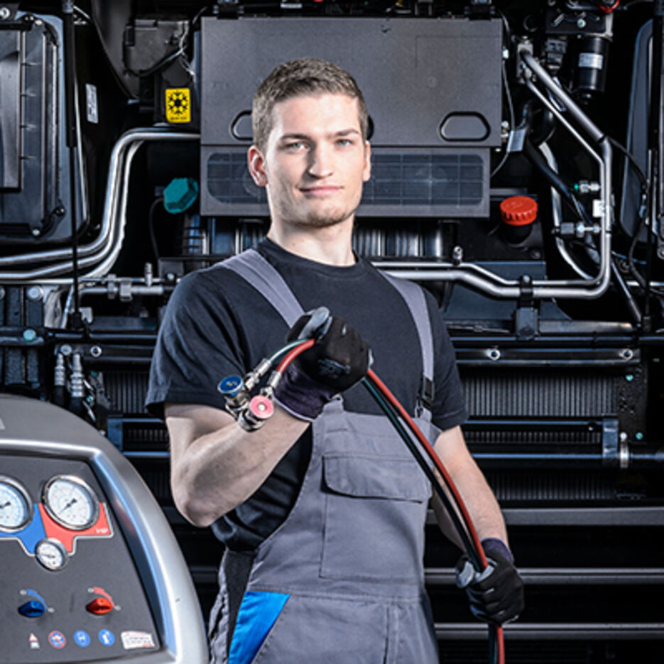 Automobil-Mechatroniker/in EFZ