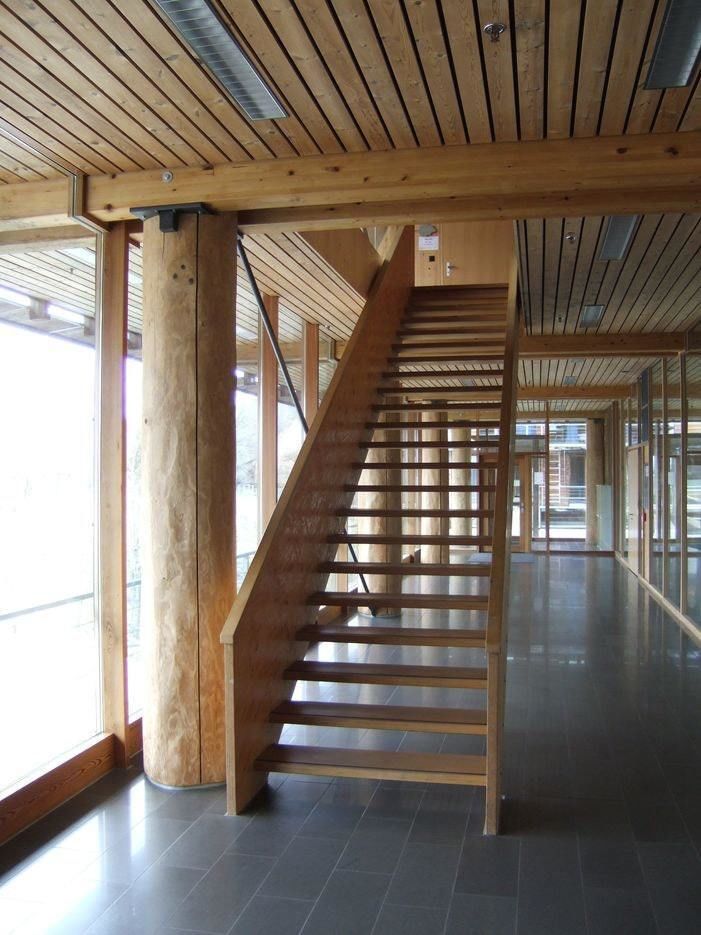 BZW Lyss - ein Gebäude mit viel Holz