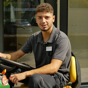 Fachmann/-frau Betriebsunterhalt EFZ Fachmann/-frau Betriebsunterhalt EFZ