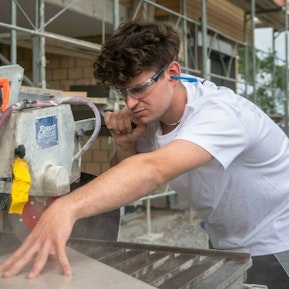 Herausfordernd Herausfordernd