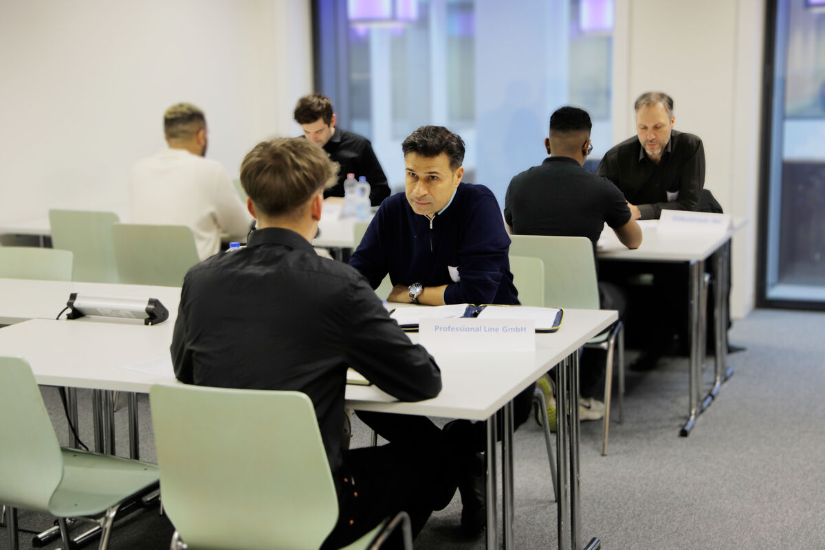 Praktikum Speed Recruiting