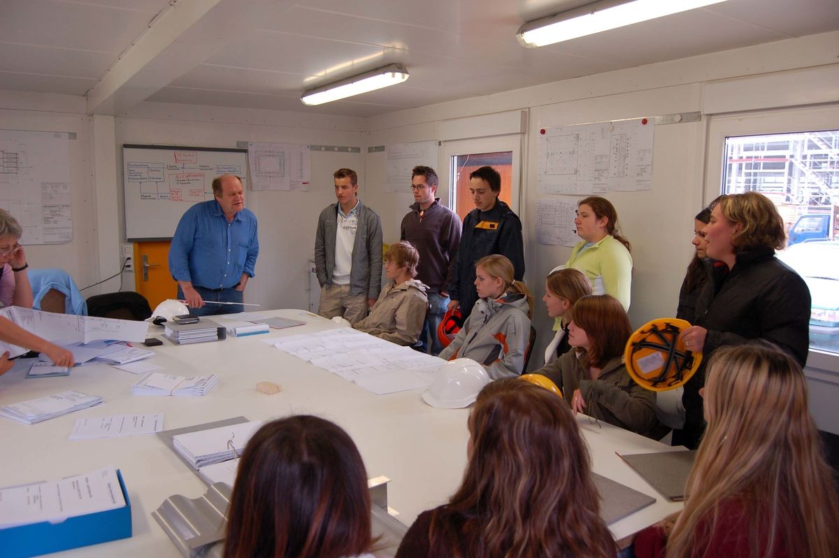Auf der Baustelle Erfahrungen sammeln
