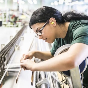 Textilpraktiker/-in EBA Textilpraktiker/-in EBA