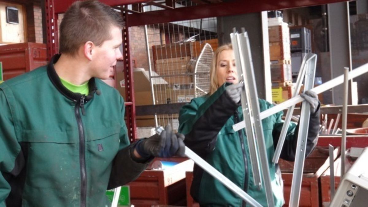 Recyclist bei Sara machts